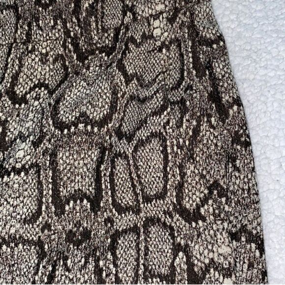 Zara Snake Print Ankle Dress Pants(Size 4) - Picture 8 of 11